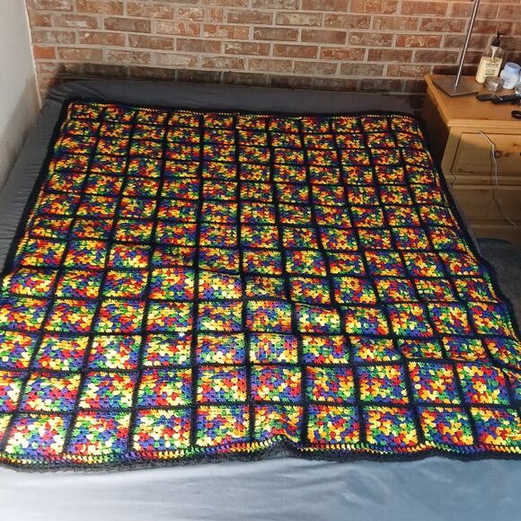 Granny Square Multicolor Crochet Afghan Sparkly Yarn Bulky Blanket - Picture 1 of 3